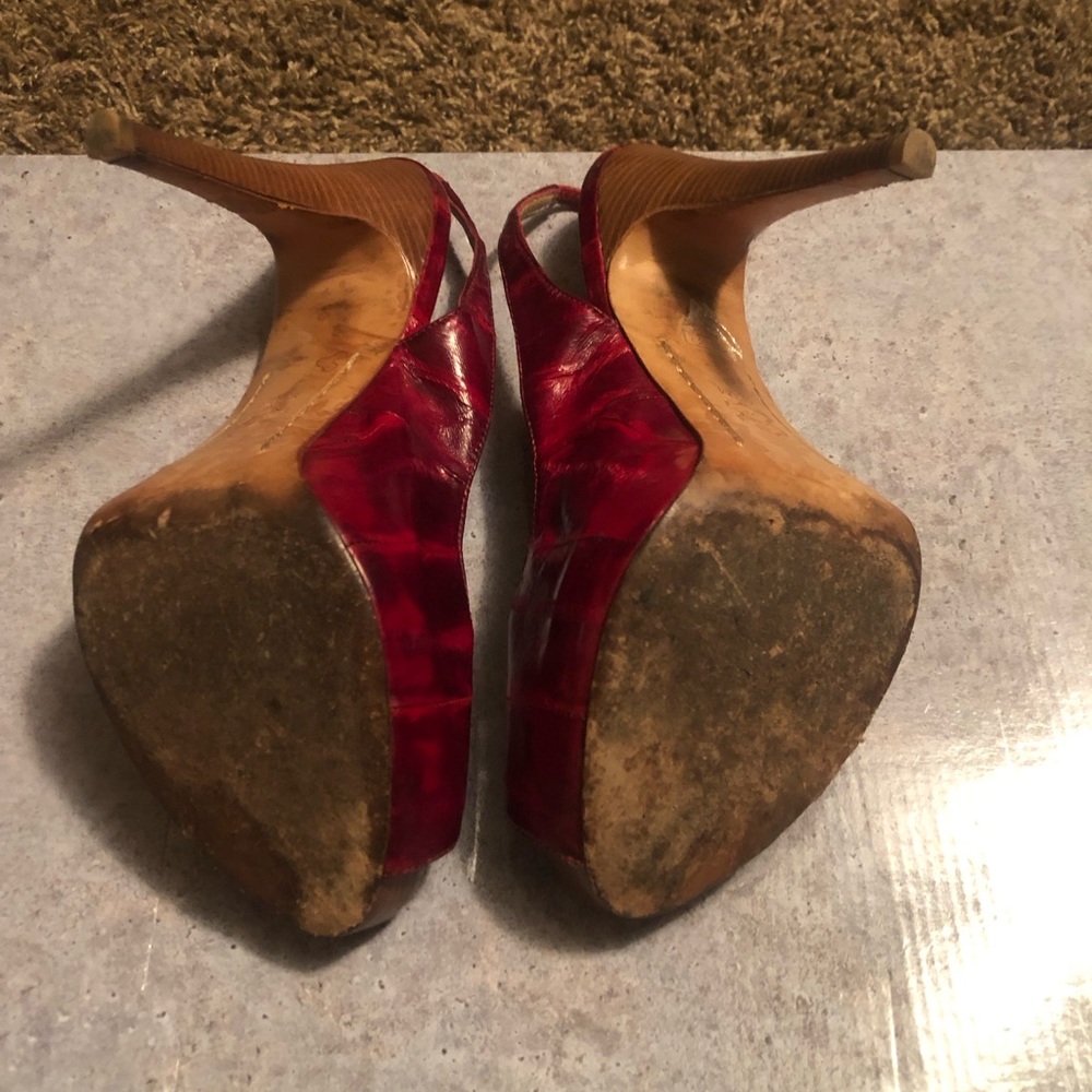 Heels - Picture 4 of 4